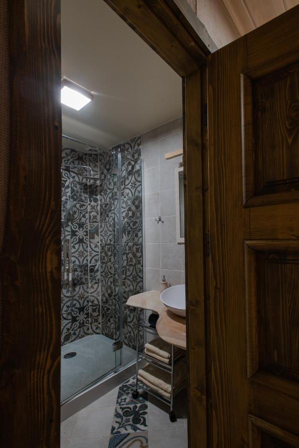 Знакова Хата Apartman Hrebenyiv Kültér fotó